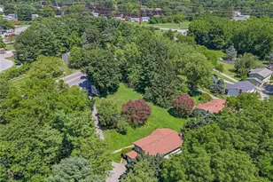 5472 Lower Macungie Rd, Macungie Boro, PA 18062 - Photo 4