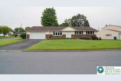 7502 Columbine Road, Lower Macungie Township, PA 18062 - Photo 2