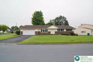 7502 Columbine Rd, Lower Macungie Township, PA 18062 - Photo 2