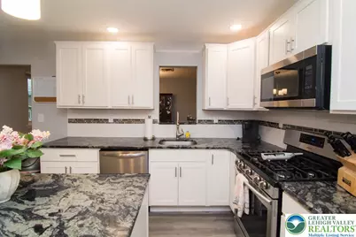 7502 Columbine Road, Lower Macungie Township, PA 18062 - Photo 12