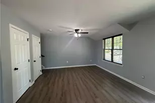 645 Linden St, Coopersburg Boro, PA 18036 - Photo 6