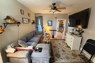 27 Chestnut St, Boyertown Boro, PA 19512 - Photo 6