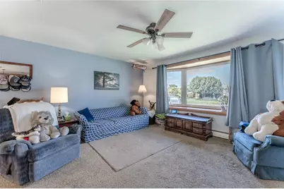 938 W Union Street, Whitehall Township, PA 18052 - Photo 4