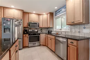 938 W Union St, Whitehall Township, PA 18052 - Photo 6