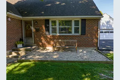 132 Garden Terrace, Nazareth Boro, PA 18064 - Photo 4