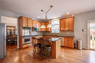 2295 Leigh Dr, Forks Twp, PA 18040 - Photo 10