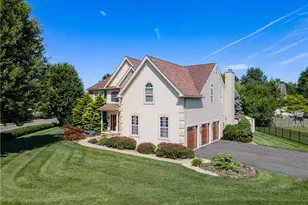 2295 Leigh Dr, Forks Twp, PA 18040 - Photo 56
