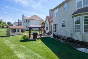 2295 Leigh Dr, Forks Twp, PA 18040 - Photo 50