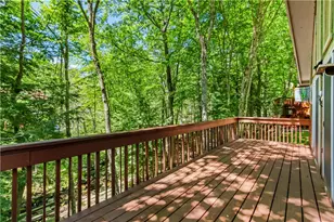 23 Floral Dr, Gouldsboro, PA 18424 - Photo 2