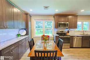 305 2nd St, Northampton Boro, PA 18067 - Photo 8