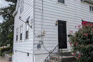 29 E Depot St, Hellertown Boro, PA 18055 - Photo 4