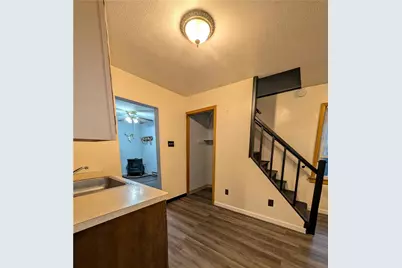 29 E Depot Street, Hellertown Boro, PA 18055 - Photo 10