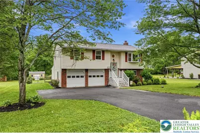 6526 Skyview Lane, Coopersburg Boro, PA 18036 - Photo 2