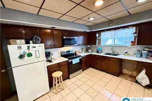 312 Susquehanna St, Allentown City, PA 18103 - Photo 4