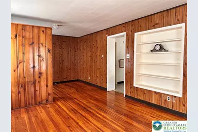 401 Main Street #5, East Greenville Boro, PA 18041 - Photo 4