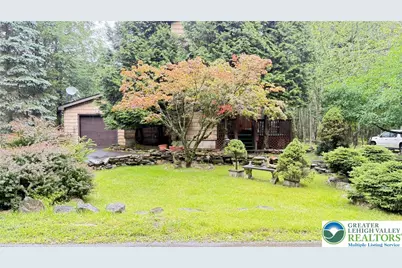 2143 Rosemont Drive, Coolbaugh Twp, PA 18466 - Photo 2