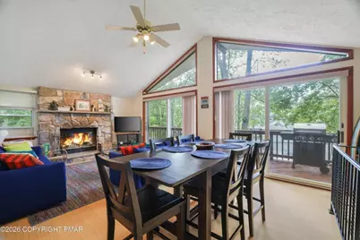 395 N Arrow Drive, Coolbaugh Twp, PA 18347 - Photo 2