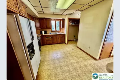 242 S 4th Street, Lehighton, PA 18235 - Photo 6