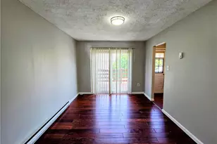 5657 Wood Ln, Allentown City, PA 18106 - Photo 6
