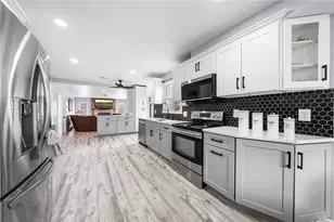 1804 Elmhurst Dr, Whitehall Township, PA 18052 - Photo 10