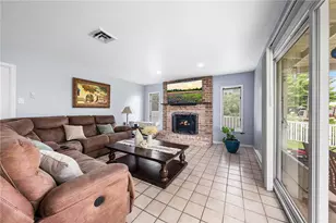 1804 Elmhurst Dr, Whitehall Township, PA 18052 - Photo 16