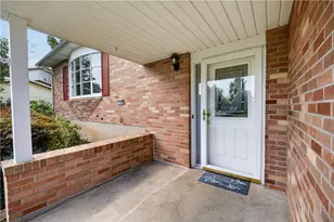 1160 Brentwood Ave, Hanover Twp, PA 18017 - Photo 4