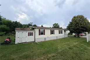 4442 Grey Wolf Ln, South Whitehall Township, PA 18069 - Photo 4