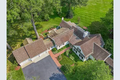 1596 Weyhill Circle, Lower Saucon Township, PA 18015 - Photo 8