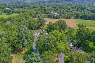1596 Weyhill Cir, Lower Saucon Township, PA 18015 - Photo 6