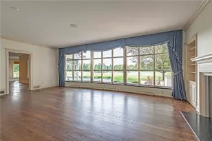 1596 Weyhill Cir, Lower Saucon Township, PA 18015 - Photo 18