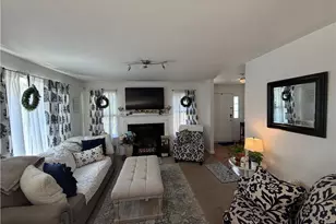 4177 Bunker Hill Dr N, Upper Saucon Township, PA 18036 - Photo 6
