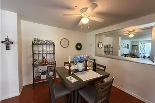 4177 Bunker Hill Dr N, Upper Saucon Township, PA 18036 - Photo 2
