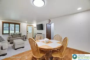 341 Rose Marie Ln, Price Twp, PA 18302 - Photo 8