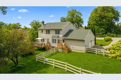 4006 Crest View Drive, Hamilton Twp, PA 18360 - Photo 2