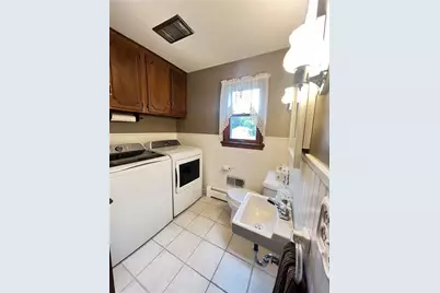 634 Gladys Drive, Bushkill Twp, PA 18064 - Photo 22
