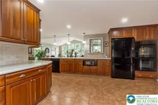 525 Wedgewood Rd, Hanover Twp, PA 18017 - Photo 10
