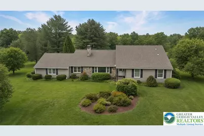525 Wedgewood Road, Hanover Twp, PA 18017 - Photo 2