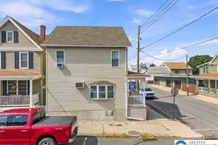 54 E White St, Summit Hill, PA 18250 - Photo 2