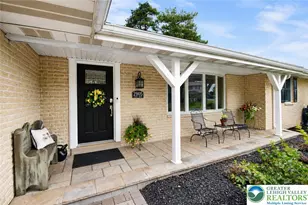 2905 Swanson St, Palmer Twp, PA 18045 - Photo 2