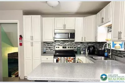 2413 Church Street, Allentown City, PA 18103 - Photo 6