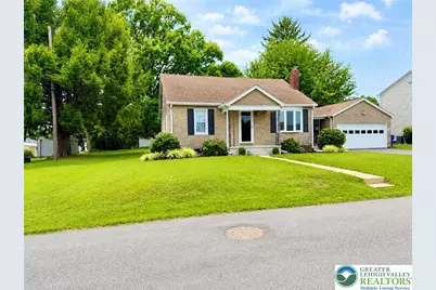 1516 N 27th Street, South Whitehall Township, PA 18104 - Photo 2