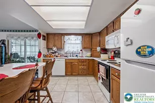 4106 Sycamore Dr, Lehigh Township, PA 18067 - Photo 8