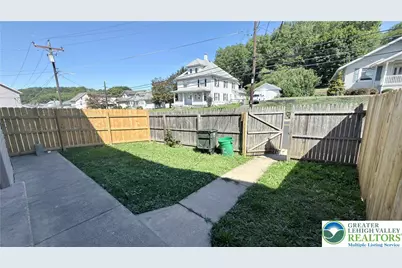 156 E Northampton Street, Bath, PA 18014 - Photo 6