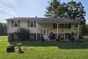 125 E Dark Hollow Rd, Tinicum Twp, PA 18947 - Photo 2