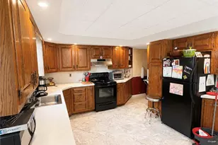 113 W Bertsch St, Lansford, PA 18232 - Photo 10