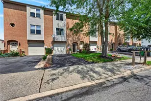 341 W 2nd St, Alburtis Boro, PA 18011 - Photo 4