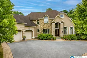 2690 Imperial Crest Ln, Lower Saucon Township, PA 18055 - Photo 2