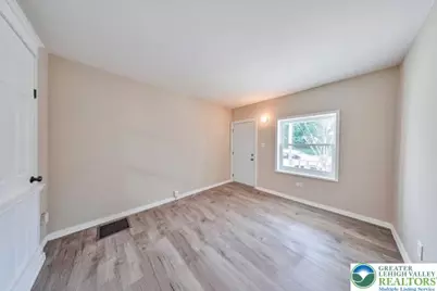 633 W Wilkes Barre Street, Easton, PA 18042 - Photo 8