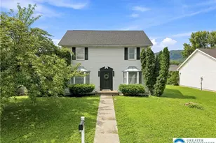 302 Delaware Ave, Wind Gap Boro, PA 18091 - Photo 1