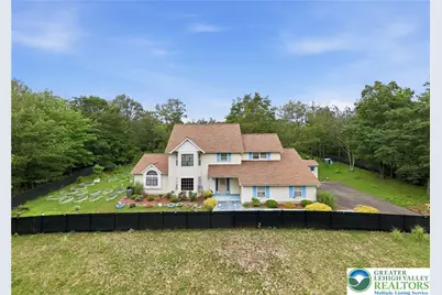 222 Martha Lane, Tunkhannock Twp, PA 18610 - Photo 2